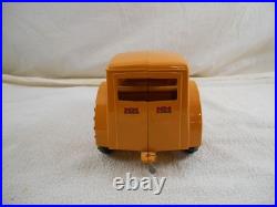 1938 Minneapolis Moline UDLX Comfortractor Tractor/Car, Die Cast With Tag 1984 1938 Minneapolis Moline UDLX Comfortractor Tractor/Car, Die Cast With Tag 1984