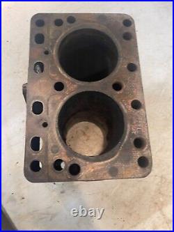 1963 Minneapolis Moline MM M5 Tractor Cylinder Block 10A15154