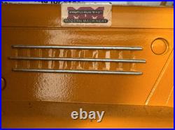 1/16 Country Classics Minneapolis Moline UDLX Comfort King With Cab Tractor