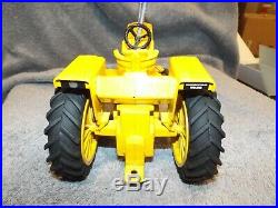 1/16 Ertl Farm Toy Tractor Minneapolis Moline G1000