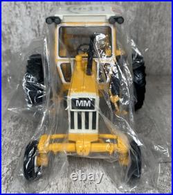 1/16 Ertl Minneapolis Moline G750 Tractor WithHiniker Cab & Duals Rollag DieCast
