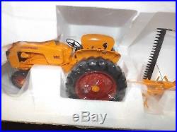 1/16 Minneapolis Moline 445 Gas Tractor with Mo Sickle Mower