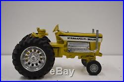 1/16 Minneapolis Moline G1000 Pulling Tractor by Ertl, nice original toy