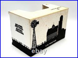 1/16 Minneapolis Moline G940 Wide Front Tractor