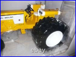 1/16 Minneapolis Moline G-1355LP Tractor WithDuals by SpecCast WithBox
