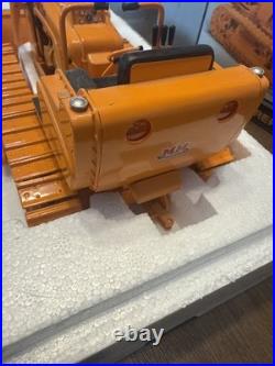 1/16 Minneapolis-Moline Two Star Crawler With Blade SpecCast Diecast, 233