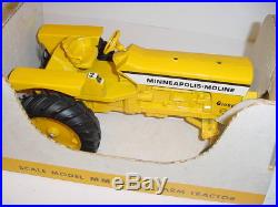 1/16 Vintage 1/16 Minneapolis Moline G1000 Tractor By ERTL WithBubble Box