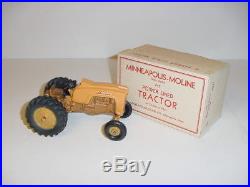 1/25 Vintage Minneapolis Moline 445 Powerline Tractor WithBox