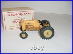 1/25 Vintage Minneapolis Moline 445 Powerlined Tractor (1958) WithBox