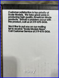 Country Classics Minneapolis Moline UDLX Comfort Cab, 1/16 scale NIB MINT