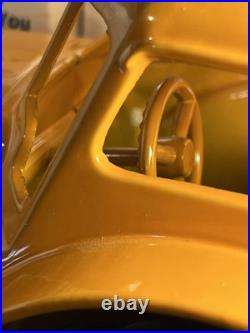 Country Classics Minneapolis Moline UDLX Comfort Cab, 1/16 scale NIB MINT