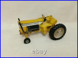 ERTL 1/16 Minneapolis-Moline Pulling Tractor