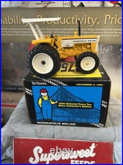 ERTL Minneapolis Moline G750 Tractor WithDuals & Canopy 1/16