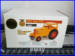 Ertl MM Comfort UDLX 1/16 diecast farm tractor replica collectable by Scale Mod