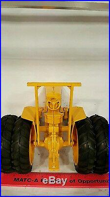 Ertl Massey Ferguson 50E 1/16 diecast industrial tractor replica collectible