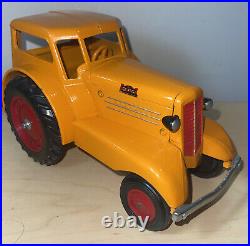 Ertl Minneapolis Moline 1938 UTLX Comfort Cab Tractor 1/16 Diecast