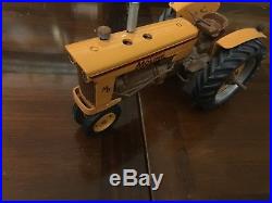 Farm tractor 1/16 scale Minneapolis Moline M5, made by Moore, rare, hard to find