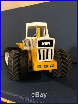 Joseph Ertl Scale Models Minneapolis Moline 1/16 Scale Tractor Collector 2004