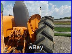 Minneapolis Moline 445 tractor runs great nice tractor and great tires