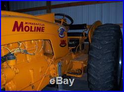 Minneapolis Moline 5 Star pulling tractor