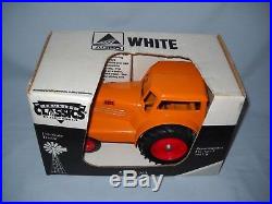 Minneapolis Moline Comfort UDLX 1/16 Country Classics Scale Models Toy Tractor