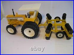Minneapolis-Moline Farm Toy Tractor 1/16 G750 with MM Disc SHARP Set