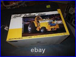 Minneapolis Moline G1000 toy tractor (White, Oliver) 1/16 RARE Hull pulling team