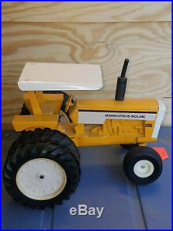 Minneapolis Moline G1355 with ROPS and duals made by Ertl 1/16 Near Mint Diecast