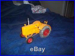 Minneapolis Moline GTA toy tractor 1/16 (Oliver) made by Roger Mohr