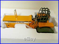 Minneapolis-Moline G-1000 Wheat Fed Pulling Tractor By SpecCast 1/16th Scale