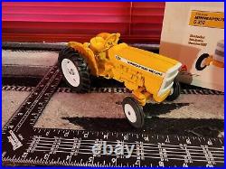 Minneapolis Moline G 350 1/16 Diecast Tractor Replica by Scale Models