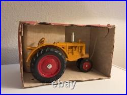 Minneapolis Moline J 1/16 Diecast Farm Tractor Replica Scale Models 1987 RARE