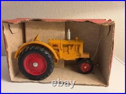 Minneapolis Moline J 1/16 Diecast Farm Tractor Replica Scale Models 1987 RARE Minneapolis Moline J 1/16 Diecast Farm Tractor Replica Scale Models 1987 RARE