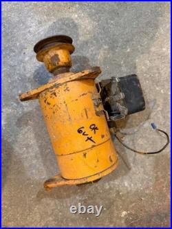 Minneapolis Moline MM Tractor GOOD WORKING 6V generator with CHIPPED drive pulley
