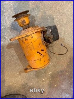 Minneapolis Moline MM Tractor GOOD WORKING 6V generator with CHIPPED drive pulley