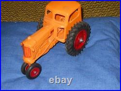 Minneapolis Moline RTU toy tractor with cab (White, Oliver) 1/16