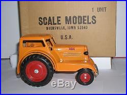 Minneapolis Moline Toy Farm Tractor, 1/16 Scale
