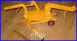 Minneapolis Moline Toy Tractor / Antique Thresher Machine / Teeswater Custom