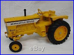 Minneapolis Moline Toy Tractor G1000 Vintage Ertl, Excellent
