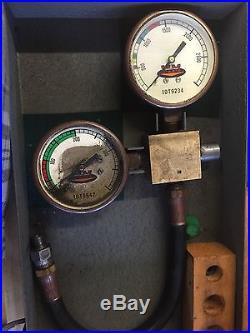 Minneapolis Moline Tractor Hydraulic System tester Gauges 10T9718