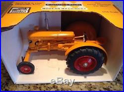 Minneapolis Moline U 1/16 scale SpecCast Diecast toy tractor