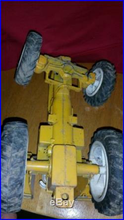 Minneapolis Moline g550 toy tractor ertl