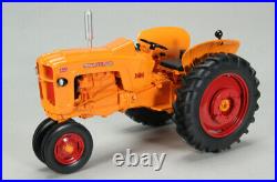 Model tractor Crew Agricultural SpecCast Minneapolis Moline 445 Narrow Fro