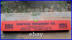 NEAR MINT 1940s era MINNEAPOLIS MOLINE TRACTOR Old La Porte City IA Wood Level