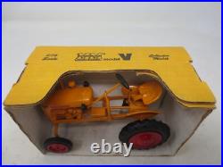 Pioneer Collectibles 1/16 Minneapolis Moline Model V Avery Farm Toy Tractor