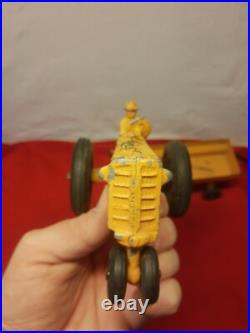Rare VTG Minneapolis-Moline Scale Mod. 9960 R Tractor & Farm Wagon 1950 Yellow