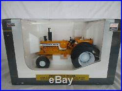 SPECCAST HIGH DETAIL 1/16 MINNEAPOLIS MOLINE G1355 LP withDUALS FARM TOY TRACTOR