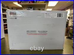 SpecCast Minneapolis-Moline G940 Diesel Wide Front Tractor with Cab-116 MINT