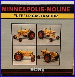 SpecCast Minneapolis Moline UTE LP-Gas Tractor 116 Diecast CLASSIC SERIES