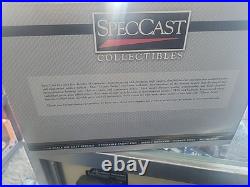 Spec Cast 1/16 Pink Minneapolis Moline G840 Open Station Tractor with Wide Front